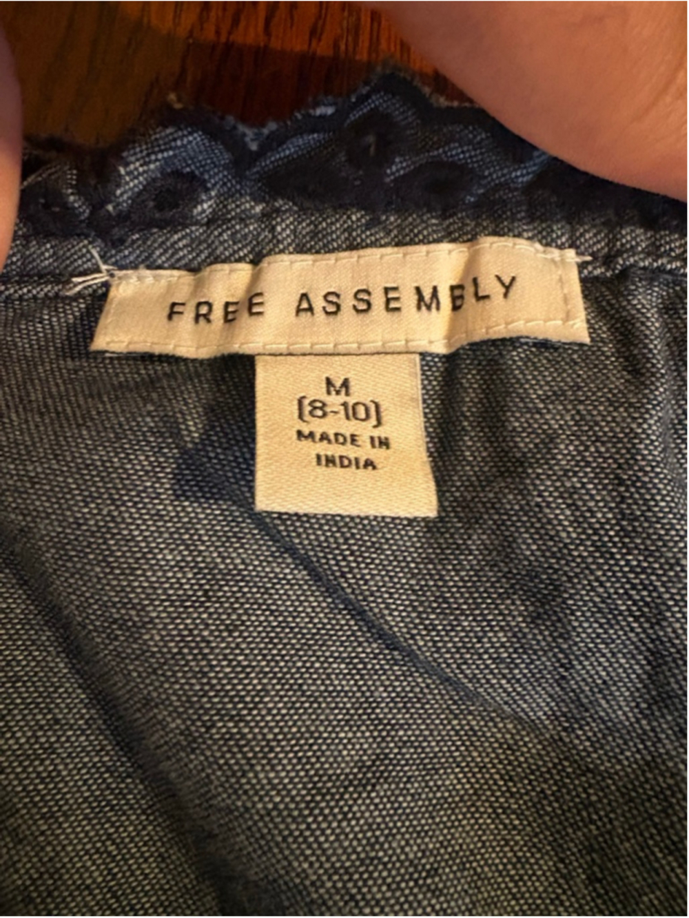 Free Assembly denim cropped blouse - Picture 4 of 5